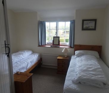 2 bedroom terraced house to rent - Photo 4