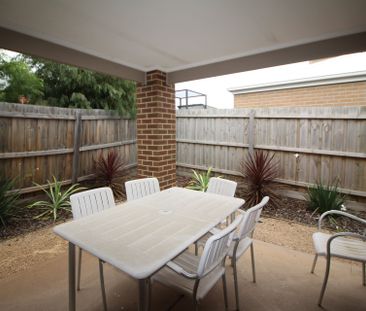 25 Badminton Court, Marshall - Photo 4
