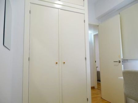 Carrer de Lincoln, Barcelona, Catalonia 08006 - Photo 5