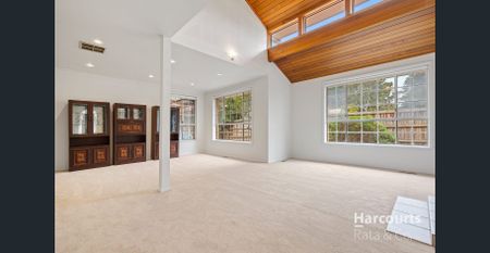 Recently Renovated Family Home! - Photo 5