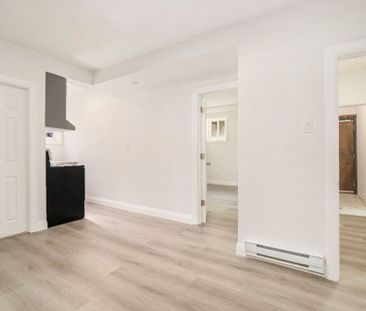 For Lease - 484 Queen Mary Street Unit# 1, Overbrook - Castleheight... - Photo 2