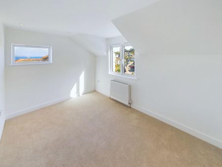 3 bedroom detached house to rent - Photo 3