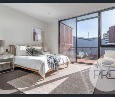 Class on Collins - Photo 3