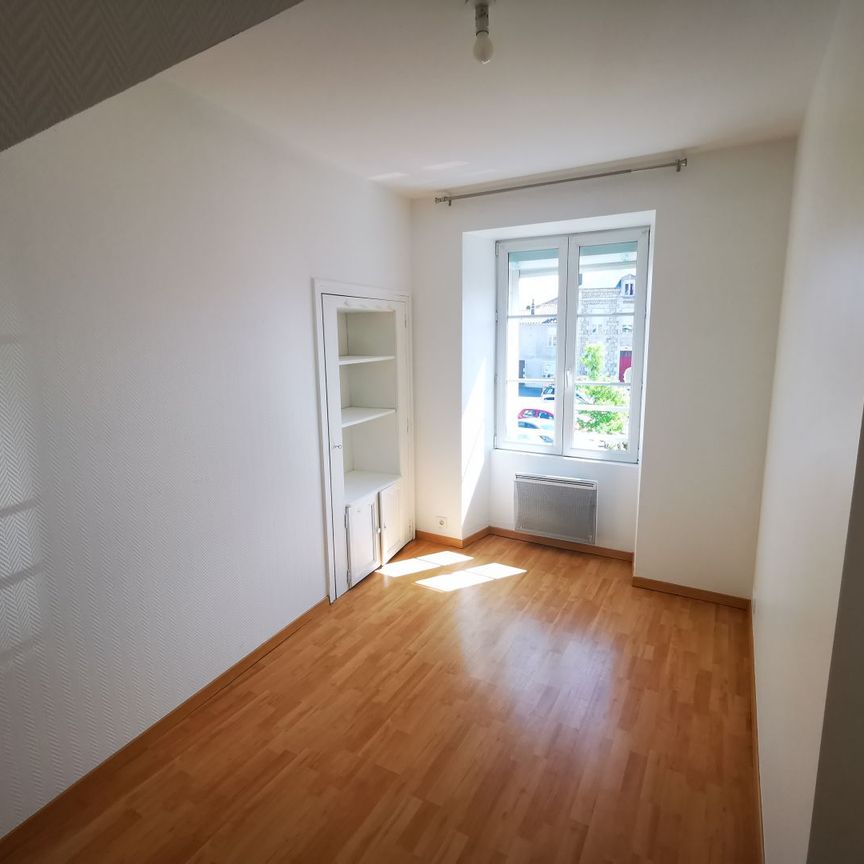 LUCON APPARTEMENT 2 CHAMBRES AVEC VERANDA ET TERRASSE - Photo 1