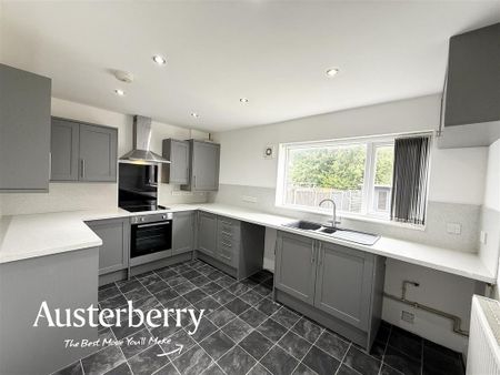 3 bedroom semi-detached house to rent - Photo 5