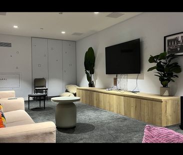 Studio Flat, Arena Tower, E14 - Photo 1