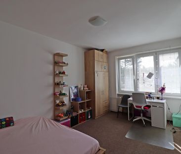 Pronájem bytu 2+1 55 m² - Fotografie 4