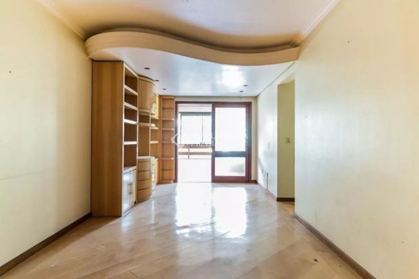Apartamento com 3 quartos e 104m² para alugar em Jardim Lindóia, Porto Alegre. - Foto 1