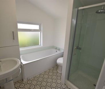 2 bedroom terraced house to rent - Photo 6