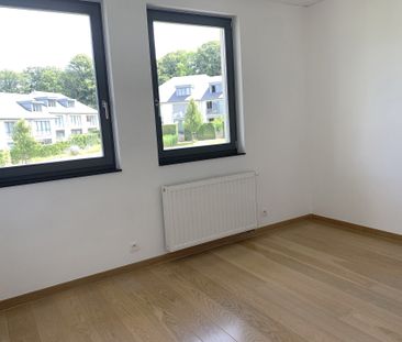 1410, Waterloo - Photo 3