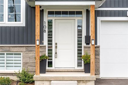 For Lease - 108 (Main-Upper Unit) Powerview Avenue, St. Catharines, Ontario - Photo 2