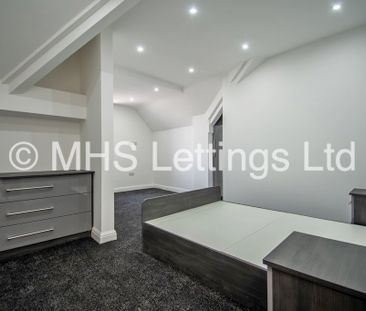 3 Bedroom Penthouse for rent in Raincliffe Street - Photo 5