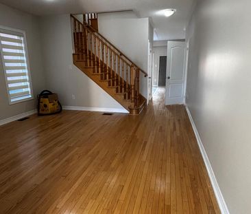 For Lease - 8 Daden Oaks Drive, Brampton, Ontario - Photo 3