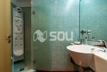 Apartamento T4 em Porto