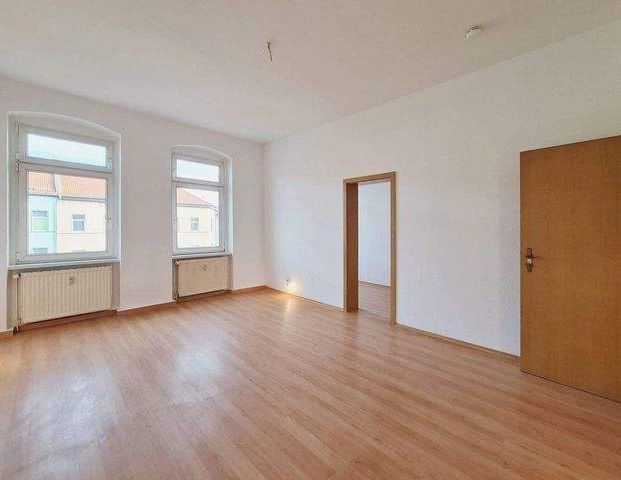 Kompaktes Raumwunder: Charmante, sanierte 3-Raum-Wohnung in Toplage - Photo 1