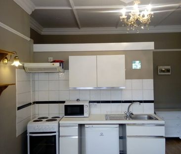 Studio Flat, Bedford Hill, SW12 - Photo 6