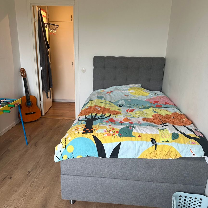 Ett ledigt rum - Foto 2