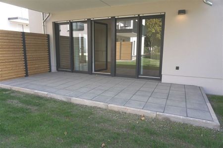 Toplage an der Mosel: Stilvolle 3-Zimmer-Wohnung mit EBK und großzügiger Terrasse - Photo 3