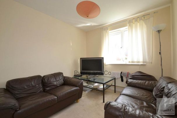 4 bedroom townhouse to rent - Photo 1