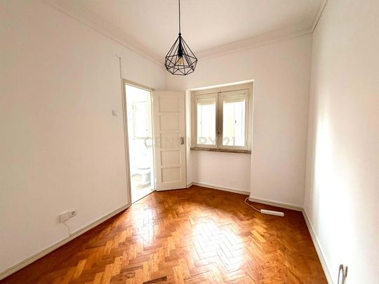 Rua José Lins do Rego 2 2 D, Alvalade, Lisbon 1700-263 - Photo 1