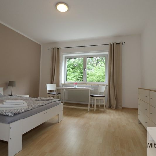 Miete inkl. Nebenkosten: 550 € pro Monat, plus Strom, plus Heizung - Photo 1