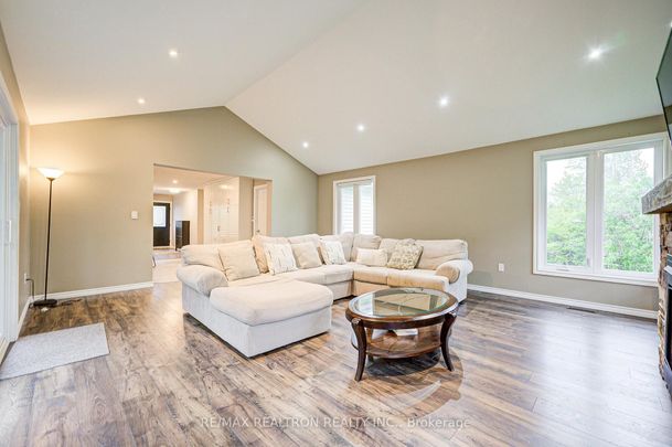 For Lease - 1147 Belle Aire Beach Road, Innisfil, Ontario - Photo 1