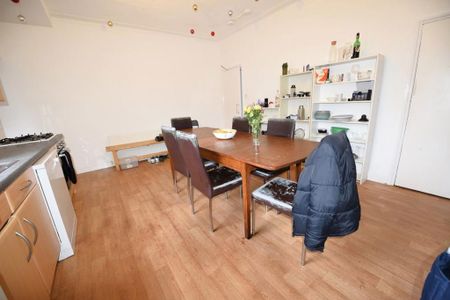 4 bedroom house to rent - Photo 2