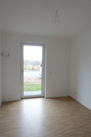 Exkl. 3-Zimmerwohnung mit Terrasse, Garten, Tiefgarage u. Aufzug in der Nähe zu Schloss Wackerbarth - Foto 4