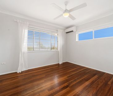 Bring the Boat, Caravan & More - Loads of Room! - Photo 5