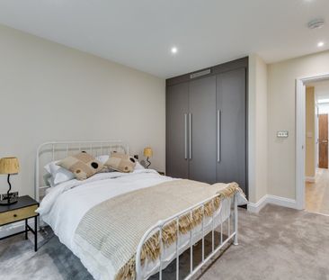 Purley Avenue, Cricklewood, London, NW2 1SB - Photo 3