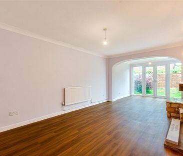2 bedroom semi-detached bungalow to rent - Photo 4