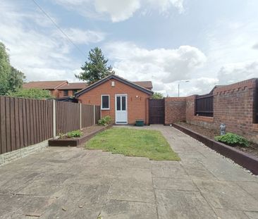 2 Bed End Terrace, Tudor Close, NG4 - Photo 4