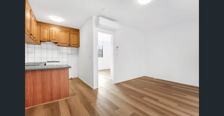 Neat, low-maintenance living in prime Reservoir location - Photo 3