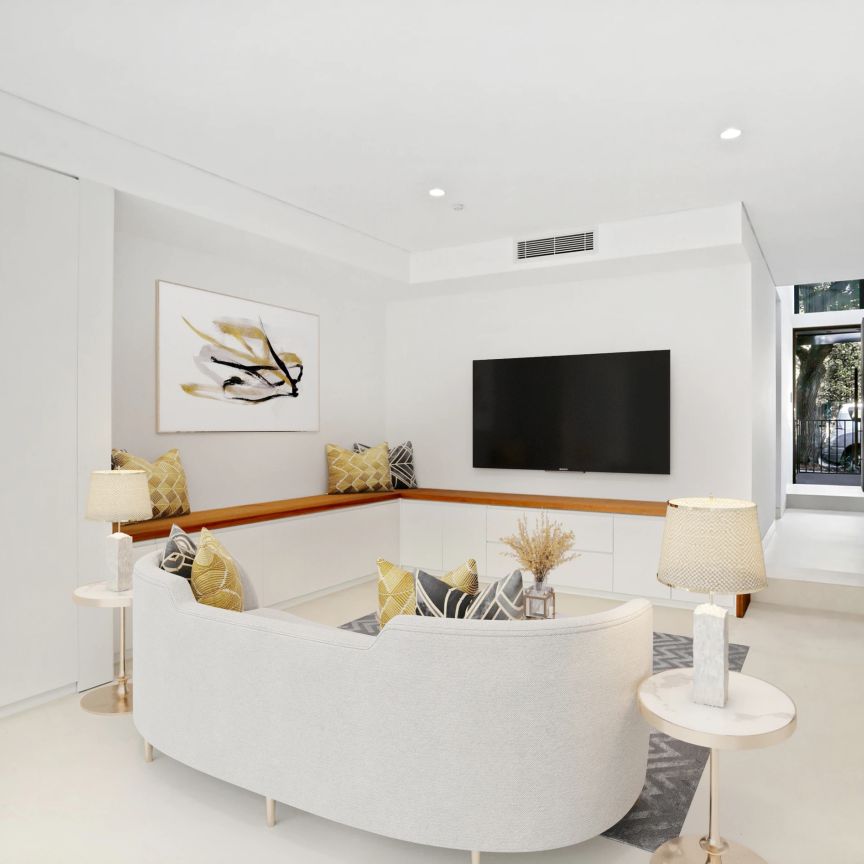 Luxury Home In City Fringe Locale - Photo 1