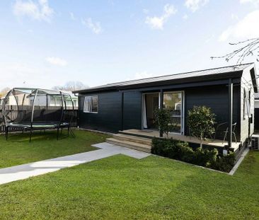 Modern two bedroom - Photo 5