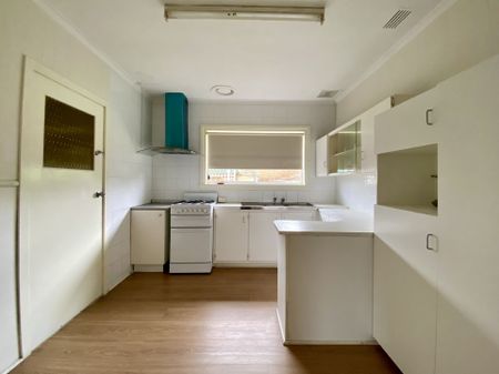 Neat and Tidy Home - Photo 4