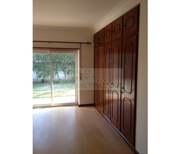 5 room luxury House for rent in Cascais e Estoril, Cascais, Lisbon - Photo 2