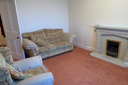 3 bedroom apartment to rent - Photo 2