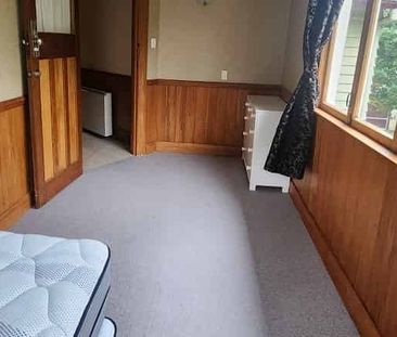 Single Furnished Room - Photo 4