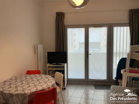 Location Appartement 1 pièce 34m² - Photo 2