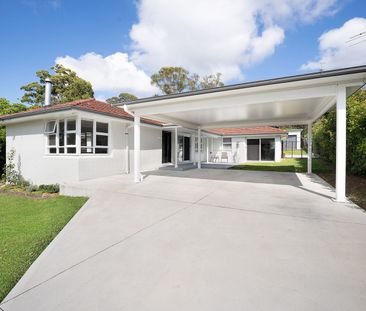 Spacious & Modern 4-Bedroom Family Home - Photo 1