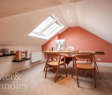 3 bedroom semi-detached house to rent - Photo 3