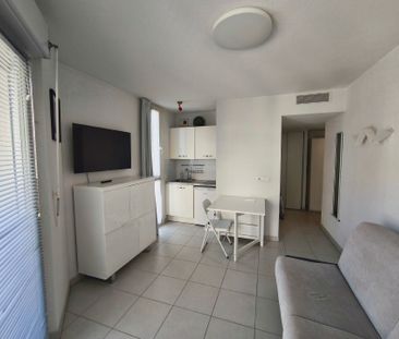 Location Appartement 1 pièce 23m² NICE 06300 - Photo 4