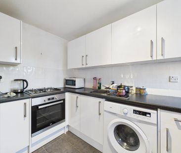 1 bedroom flat to rent - Photo 6