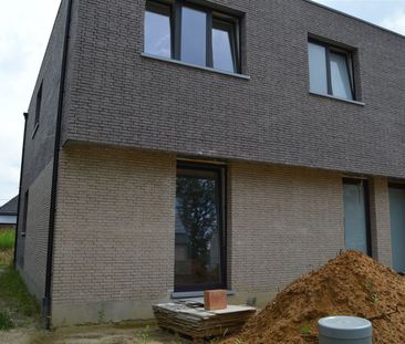 TE HUUR: Moderne woning met 3 slaapkamers in Heusden! - Photo 3