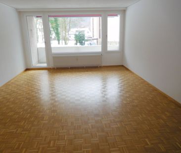 Grosszügige 2.5-Zimmerwohnung in ruhigem Quartier ! - Foto 3