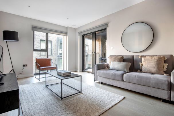 Boulevard Apartments, Ufford St - Photo 1