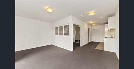 Easy Living - Photo 2