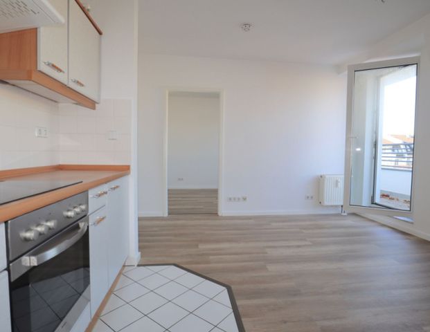 2-Zimmer • ruhige Lage • Aufzug • Balkon • TG-Stellplatz • Schloßchemnitz • bald wieder frei! - Foto 1