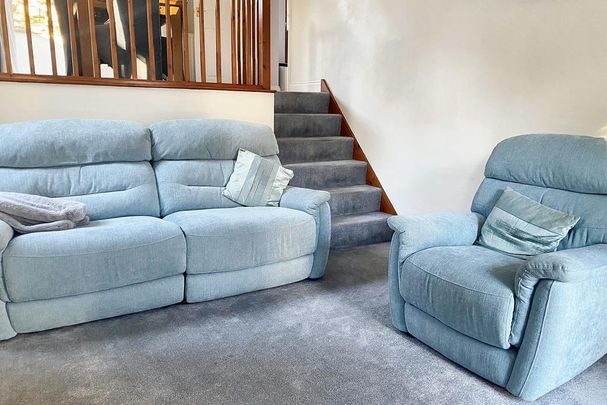 4 bedroom detached house to rent - Photo 1